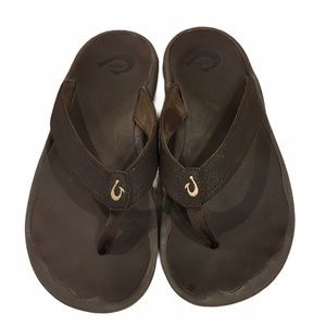 OluKai flip flops  size 8  Ohana style